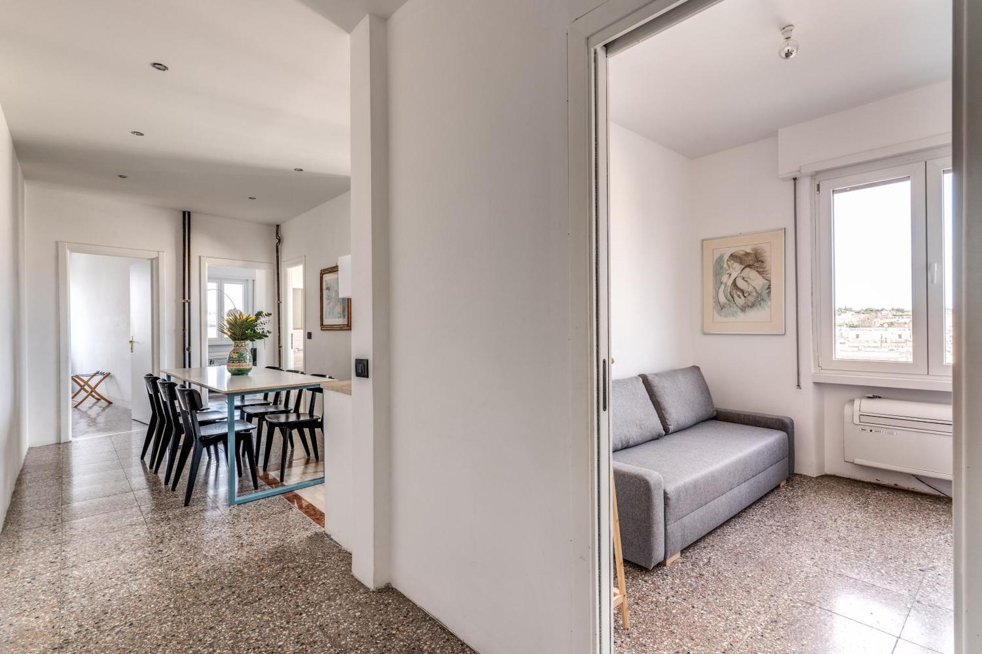 Apartment Amazing Piramide Metro Station Rome