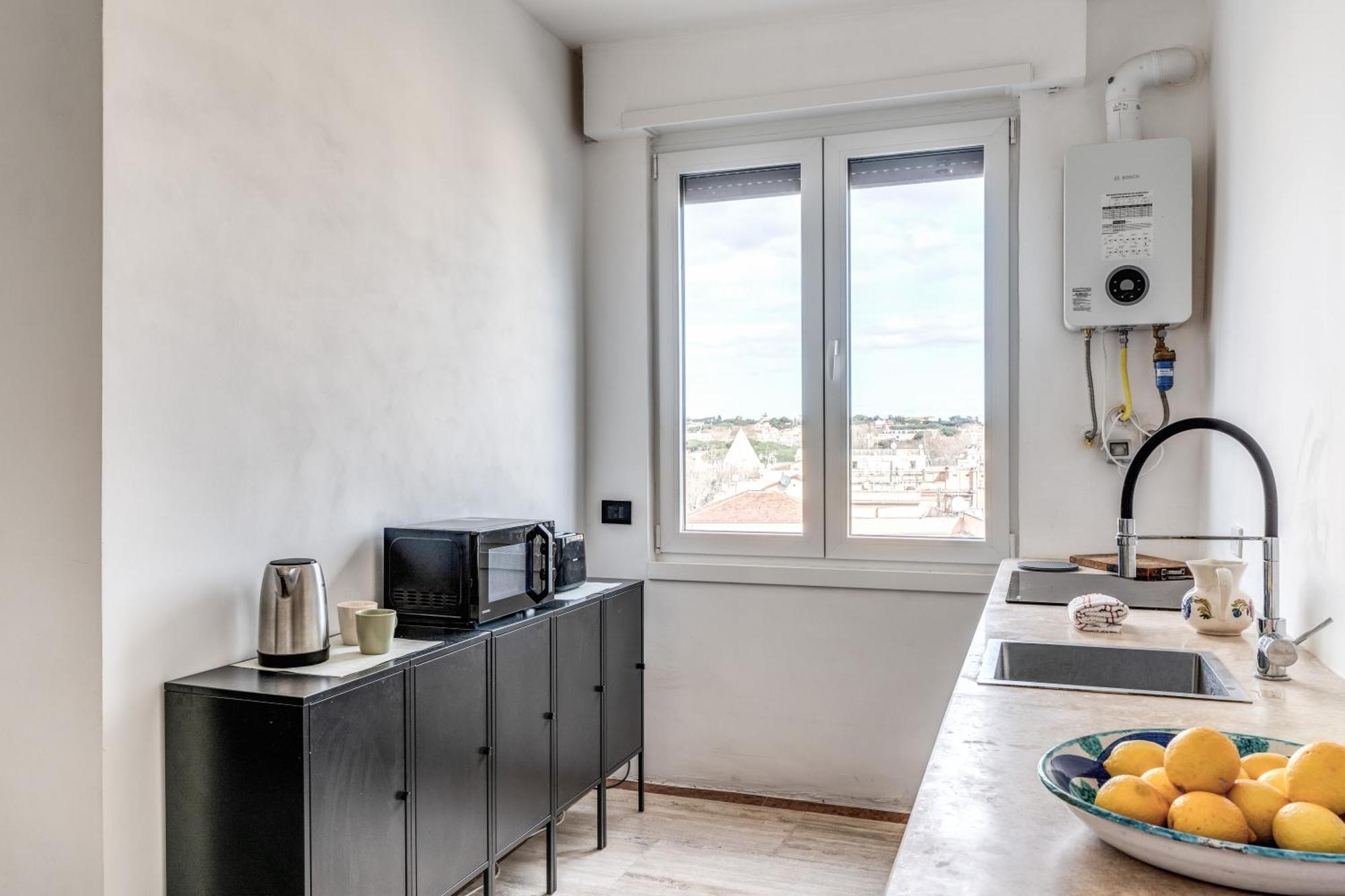 Amazing Piramide Metro Station Apartment